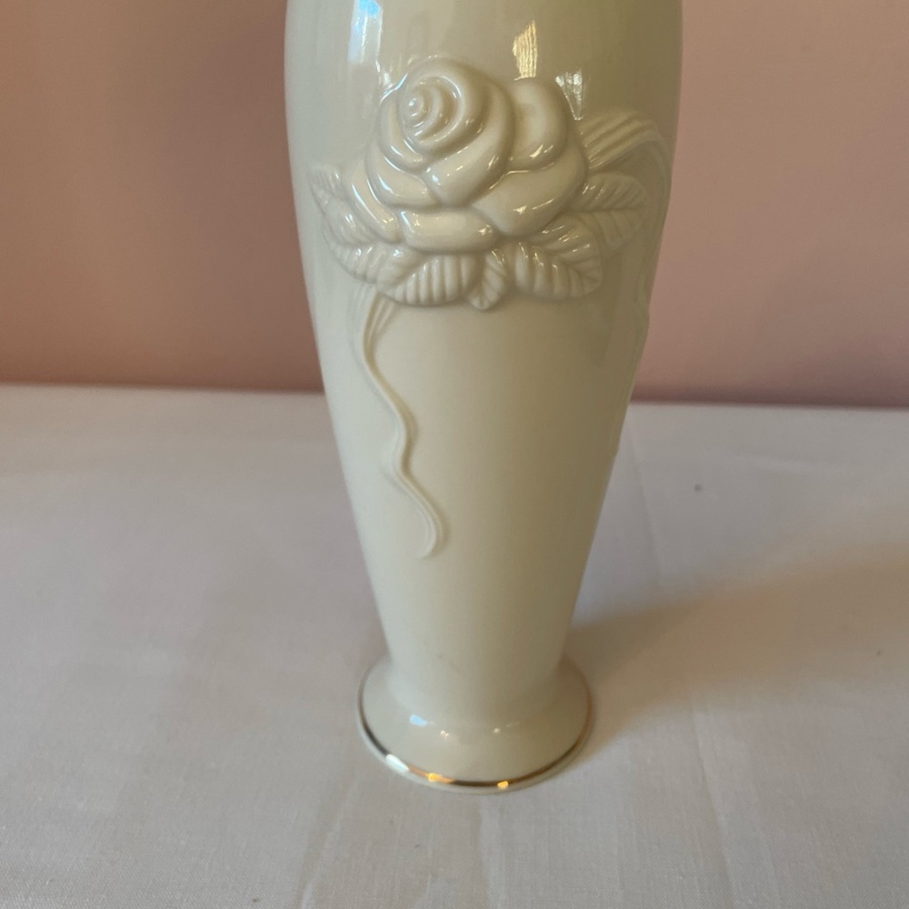 Lenox Cream Vase with Rose Embellishment